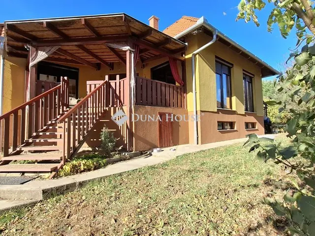 Eladó ház Vácrátót 105 nm