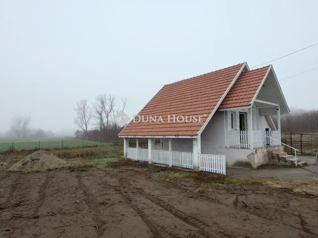 Eladó ház Tápióság 54 nm