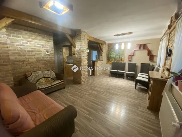 Eladó ház Isaszeg 161 nm