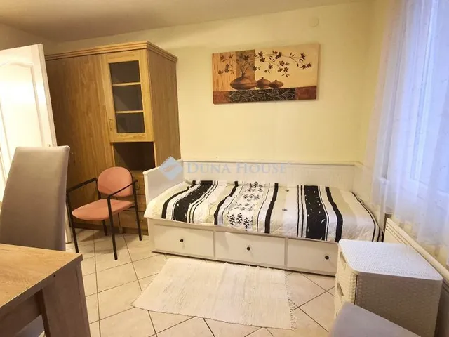 Eladó üdülő és hétvégi ház Erdőkertes 25 nm