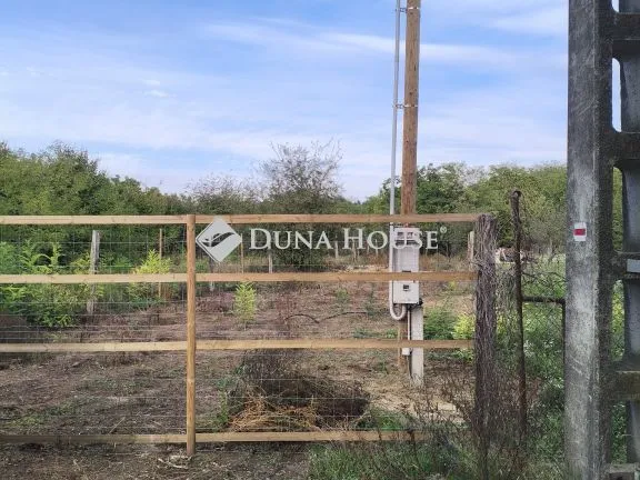 Eladó telek Isaszeg 698 nm