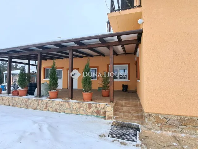 Eladó ház Őrbottyán, Szőlősor utca 188 nm