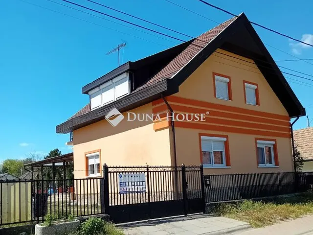 Eladó ház Őrbottyán, Szőlősor utca 188 nm