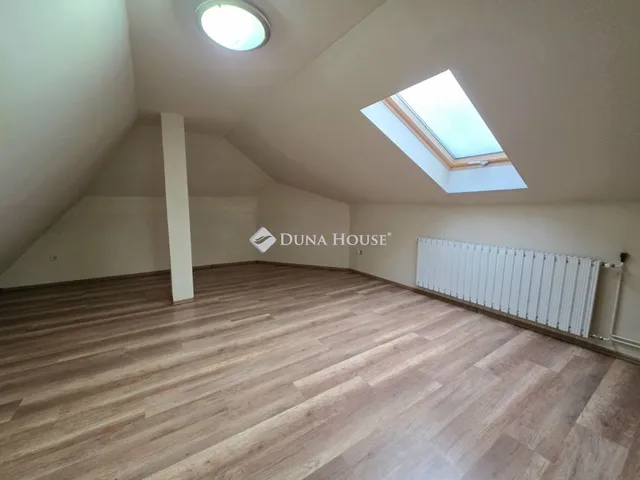 Eladó lakás Cegléd 65 nm