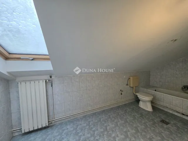 Eladó lakás Cegléd 65 nm