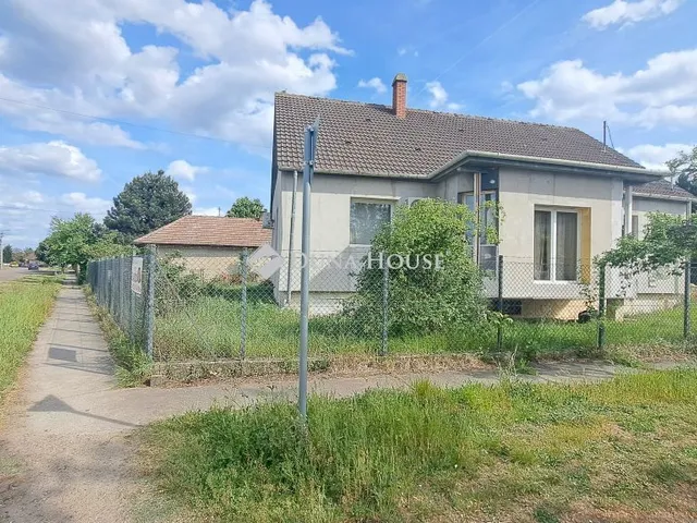 Eladó ház Tápiószecső, Kátai út 118 nm