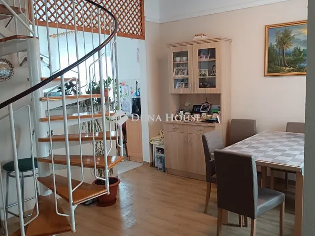 Eladó ház Szentmártonkáta 222 nm