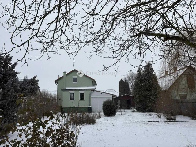 Eladó ház Úri, Sport utca 122 nm