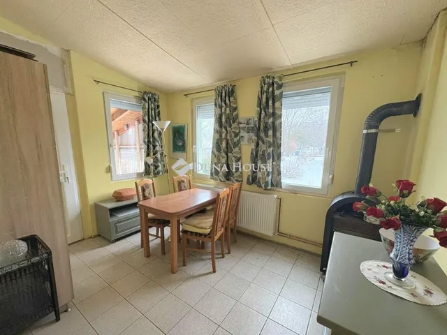 Eladó ház Úri, Sport utca 122 nm