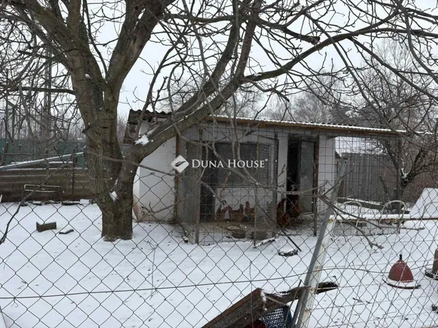 Eladó telek Úri 861 nm