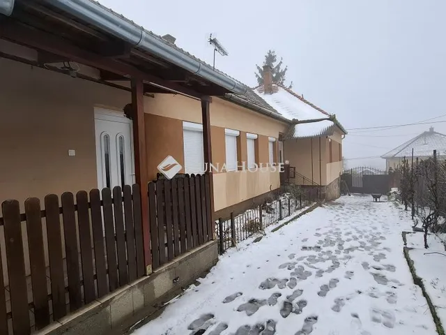 Eladó ház Vácegres 116 nm