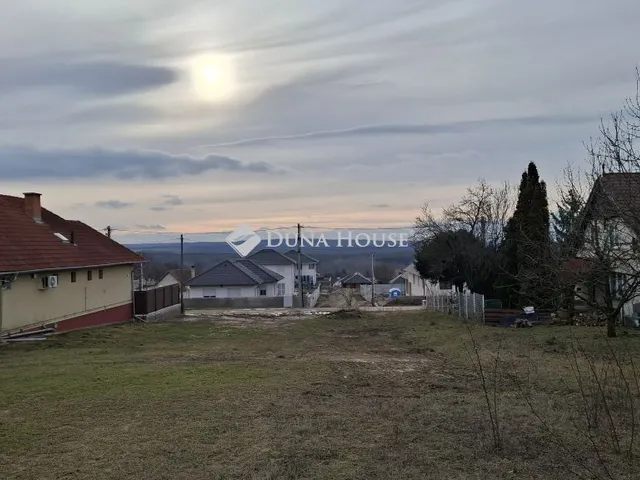 Eladó telek Őrbottyán 920 nm