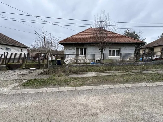 Eladó ház Úri 118 nm