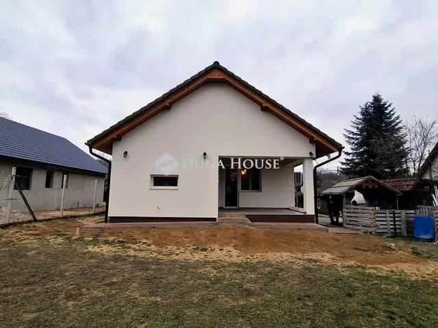 Eladó ház Szada 95 nm