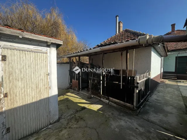 Eladó ház Jászfényszaru, Vásárhelyi Pál út 110 nm