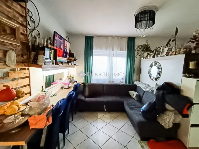 Eladó ház Dány 45 nm