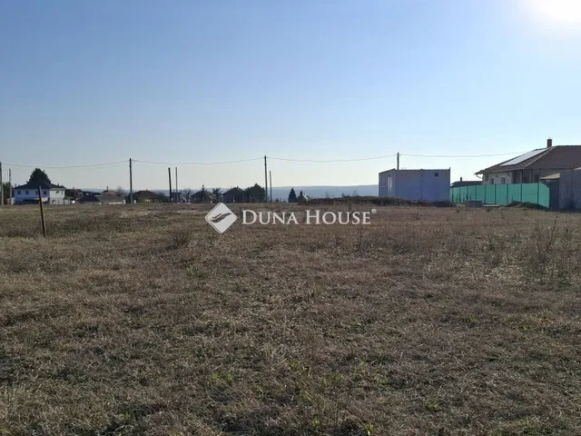 Eladó telek Őrbottyán 1136 nm