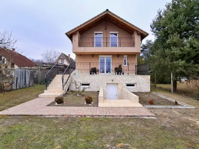 Eladó ház Őrbottyán 131 nm