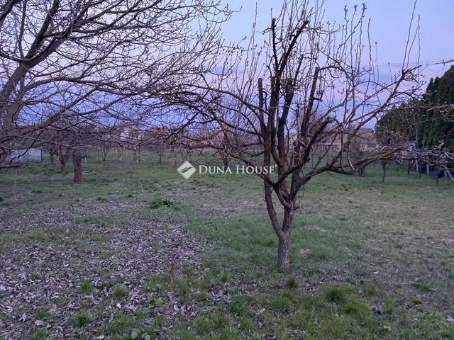 Eladó telek Pilis 1201 nm