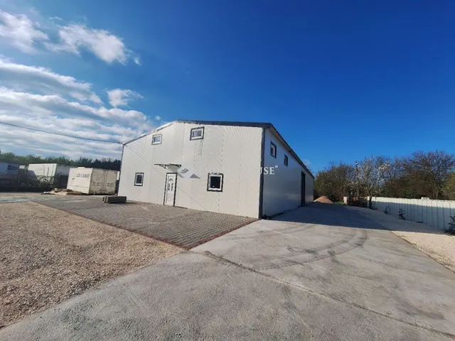 Kiadó kereskedelmi és ipari ingatlan Monor 430 nm