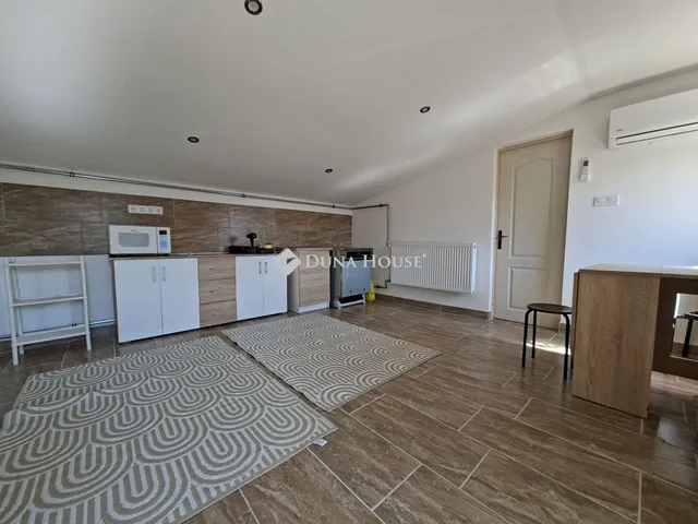 Kiadó ház Heves 45 nm