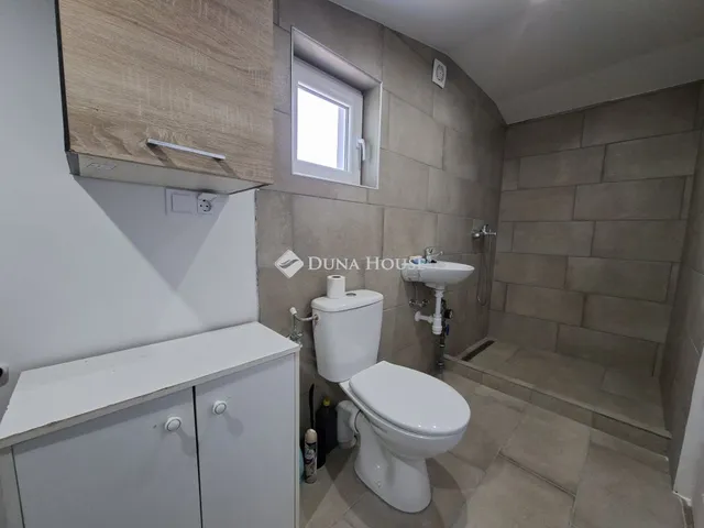 Kiadó ház Heves 45 nm