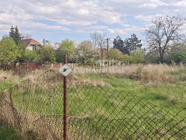 Eladó telek Úri, Akácfa utca 1012 nm