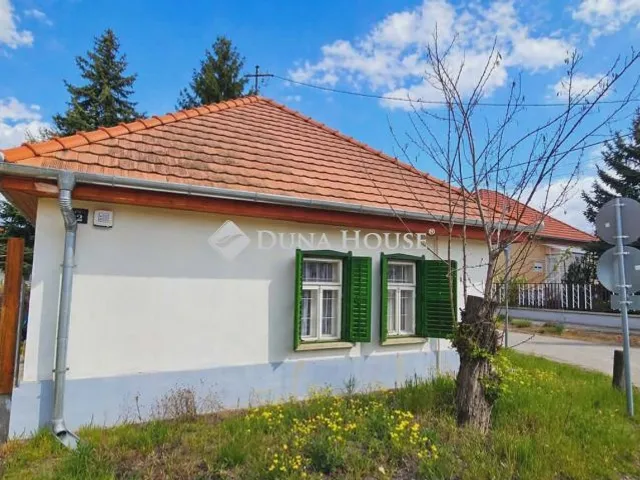 Eladó ház Tápiószecső, Hunyadi utca 70 nm