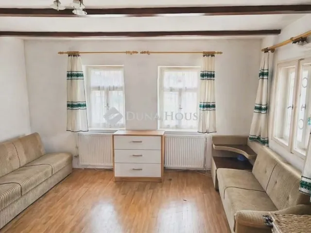 Eladó ház Tápiószecső, Hunyadi utca 70 nm