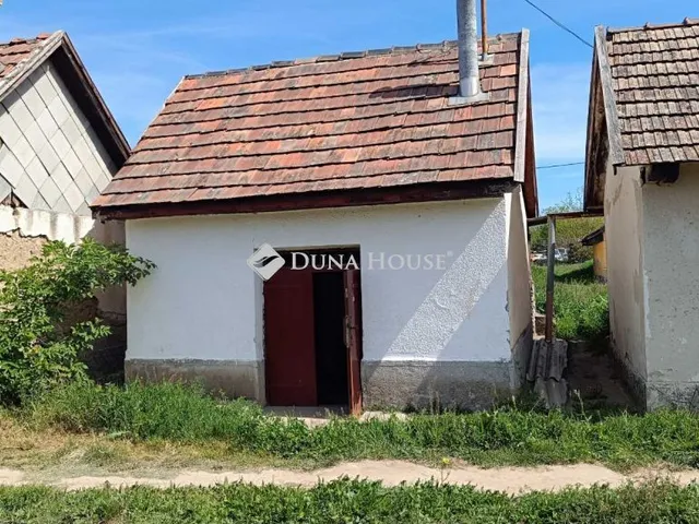 Eladó mezőgazdasági ingatlan Monor 75 nm