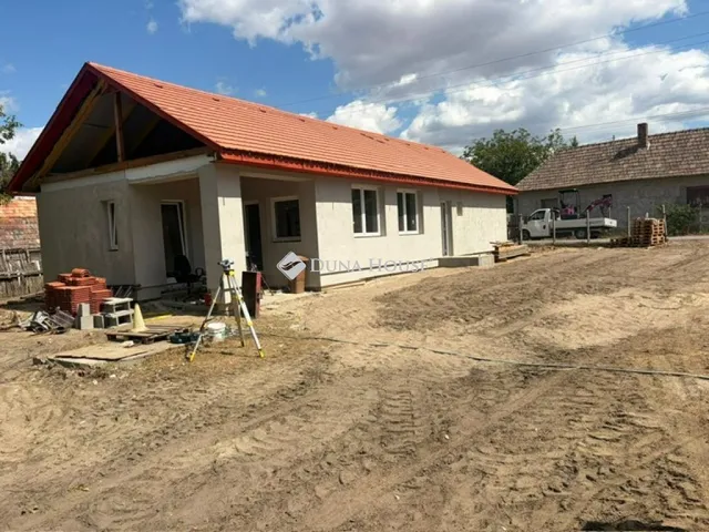 Eladó ház Nyáregyháza 93 nm