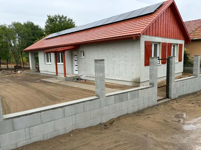 Eladó ház Nyáregyháza 88 nm