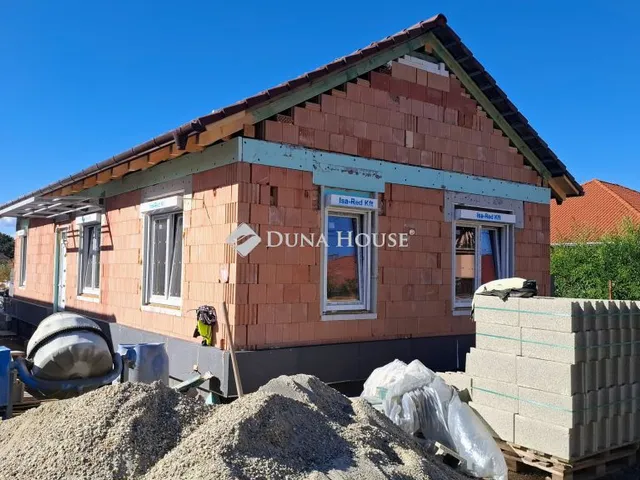 Eladó ház Őrbottyán 88 nm