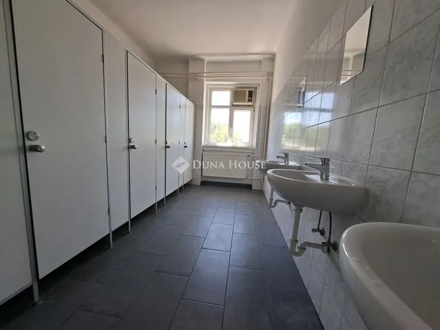 Kiadó lakás Budapest IX. kerület 290 nm