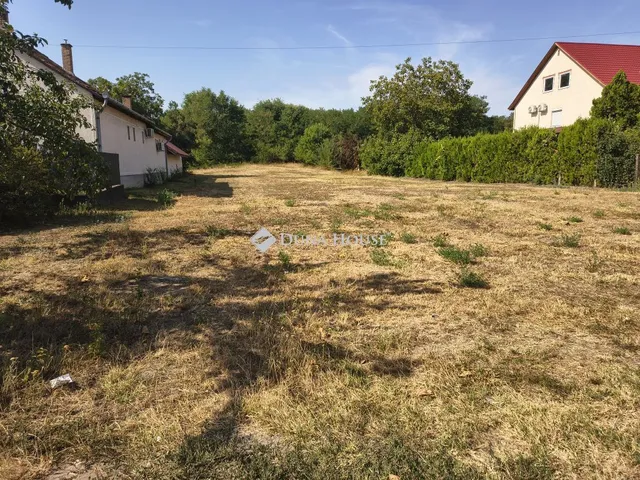 Eladó telek Szentmártonkáta 1413 nm