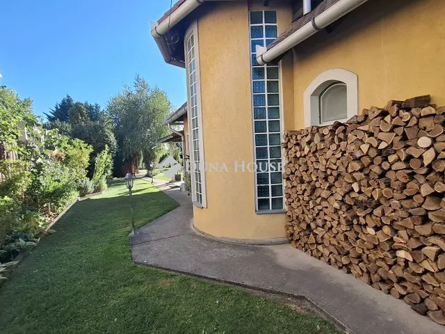Eladó ház Veresegyház 186 nm