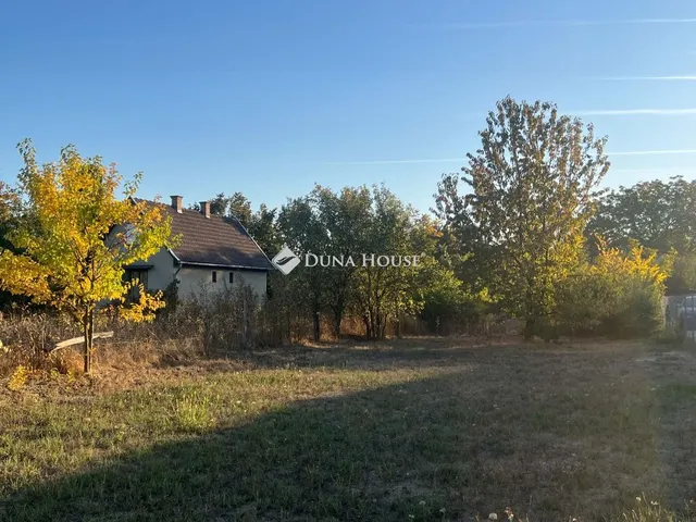 Eladó telek Albertirsa 1000 nm