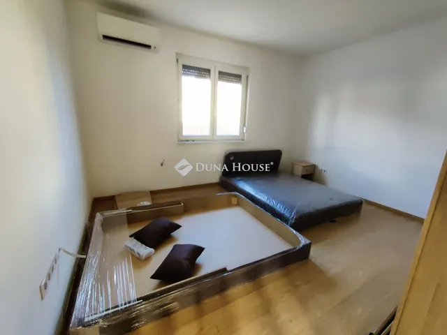 Kiadó ház Monor 85 nm