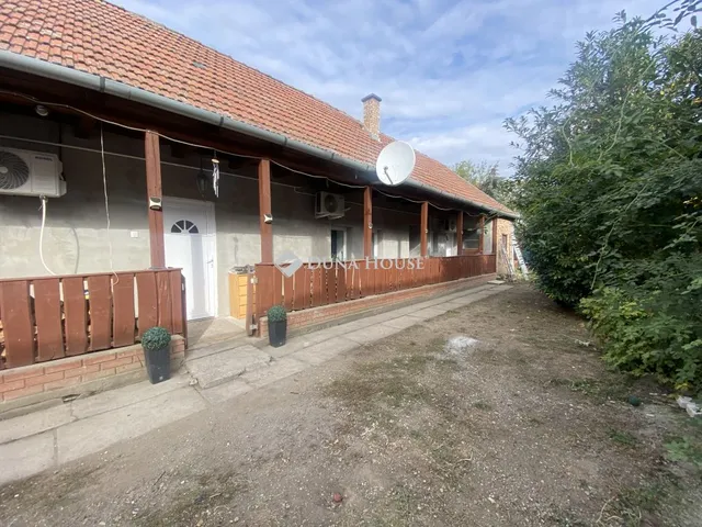 Eladó ház Zsámbok 97 nm