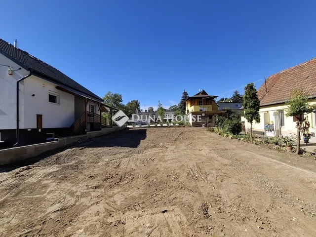 Eladó telek Aszód 301 nm