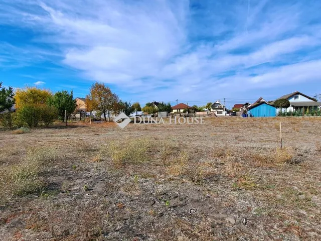 Eladó telek Pilis 600 nm