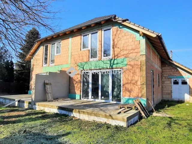 Eladó ház Kápolnásnyék 156 nm