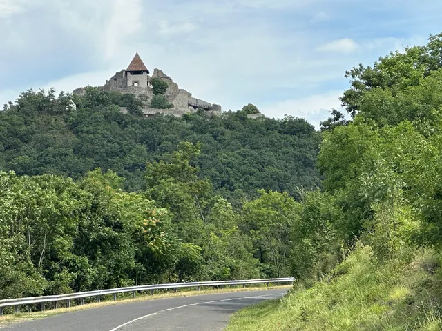 Eladó telek Visegrád 5039 nm