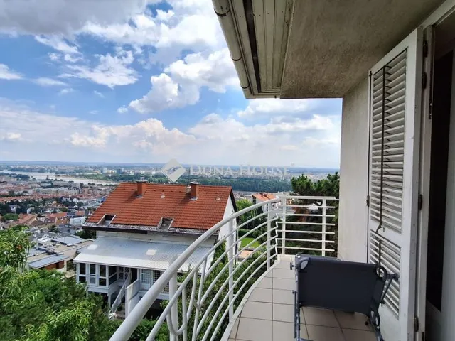 Eladó lakás Budapest II. kerület 136 nm