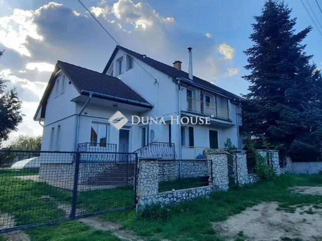 Eladó ház Sukoró 190 nm