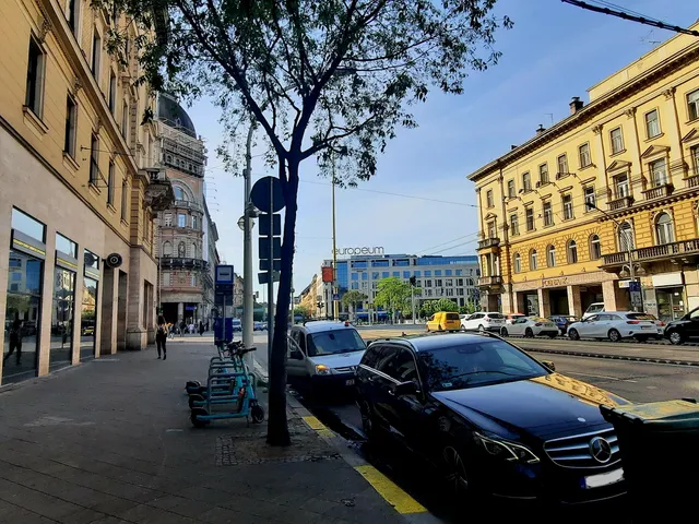 Eladó kereskedelmi és ipari ingatlan Budapest VII. kerület 9 nm