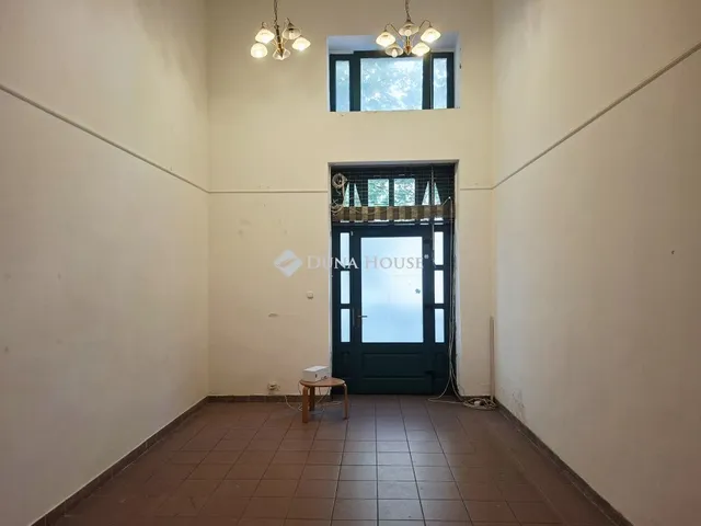 Kiadó kereskedelmi és ipari ingatlan Budapest XII. kerület 60 nm