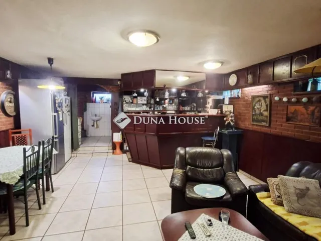 Eladó ház Velence 230 nm