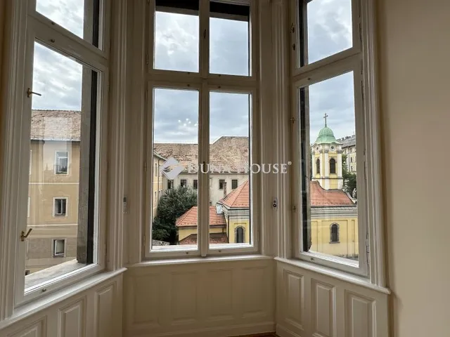 Eladó lakás Budapest VII. kerület, Rákóczi út 87 nm
