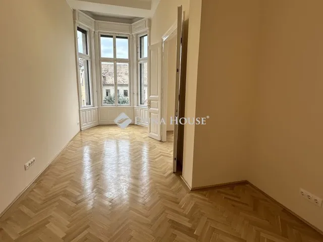 Eladó lakás Budapest VII. kerület, Rákóczi út 87 nm
